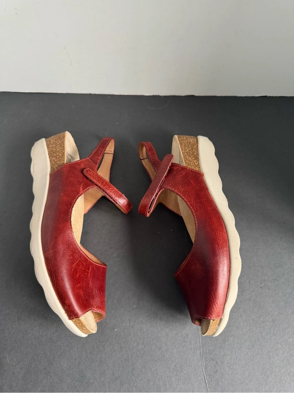 Dansko Marcy Wedge Sandals in red waxy leather. Size EU 39